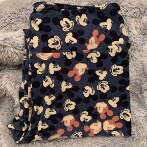 LulaRoe OS Mickey Mouse leggings